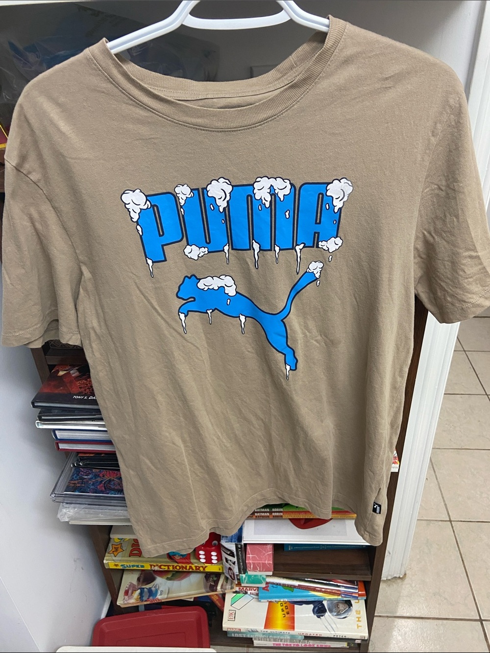 Puma T-Shirt Mens Medium Tan Brown Blue Frozen Icicle Logo Graphic Crew Neck Tee